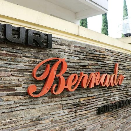 Puri Bernadi Guest House Lembang Exteriér fotografie