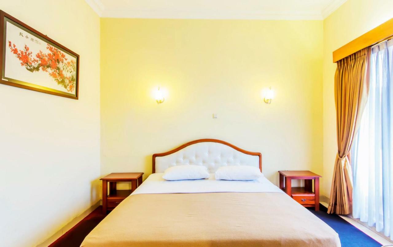 Puri Bernadi Guest House Lembang Exteriér fotografie