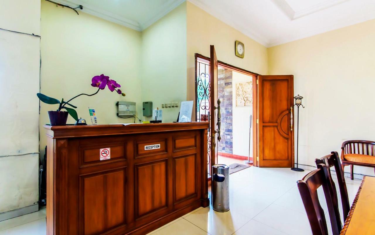 Puri Bernadi Guest House Lembang Exteriér fotografie