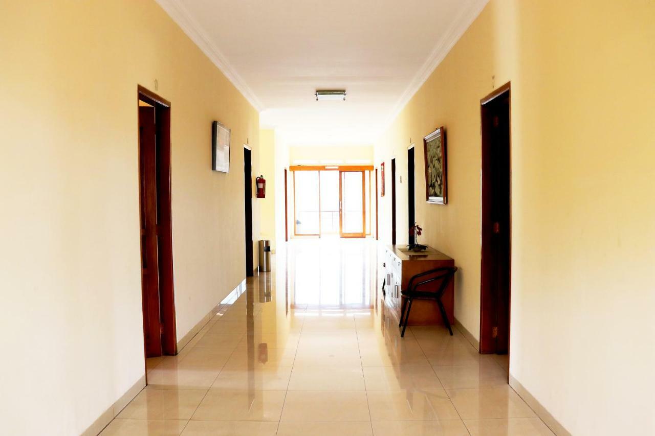 Puri Bernadi Guest House Lembang Exteriér fotografie